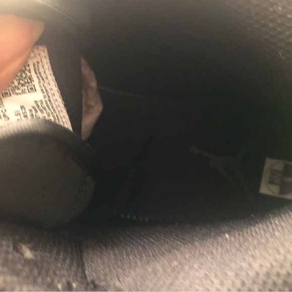 Air Jordans 1 Mid🖤 - Picture 10 of 14